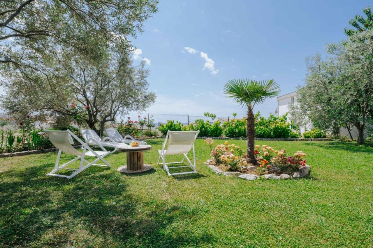 Sea Garden Apartments Dobra Voda Exterior photo