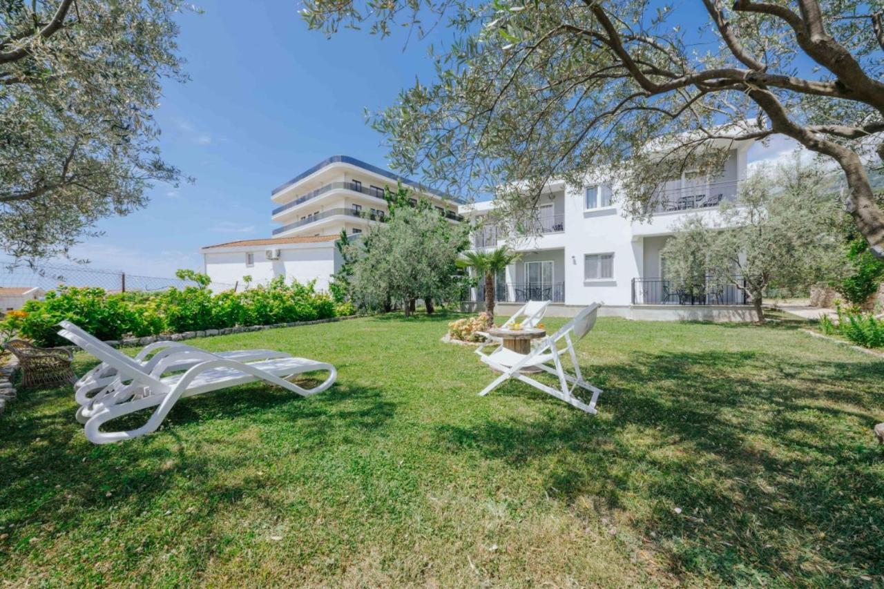Sea Garden Apartments Dobra Voda Exterior photo
